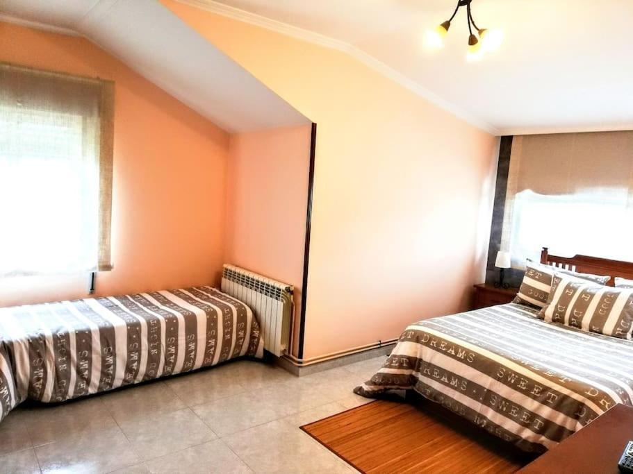 Apartamento En Las Afueras Рибадео Екстериор снимка