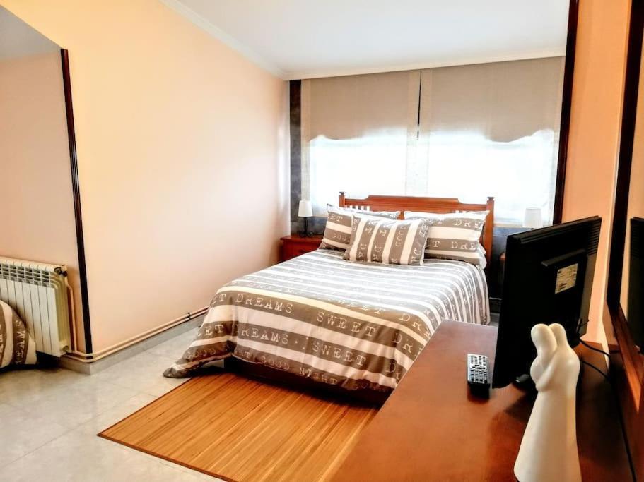Apartamento En Las Afueras Рибадео Екстериор снимка