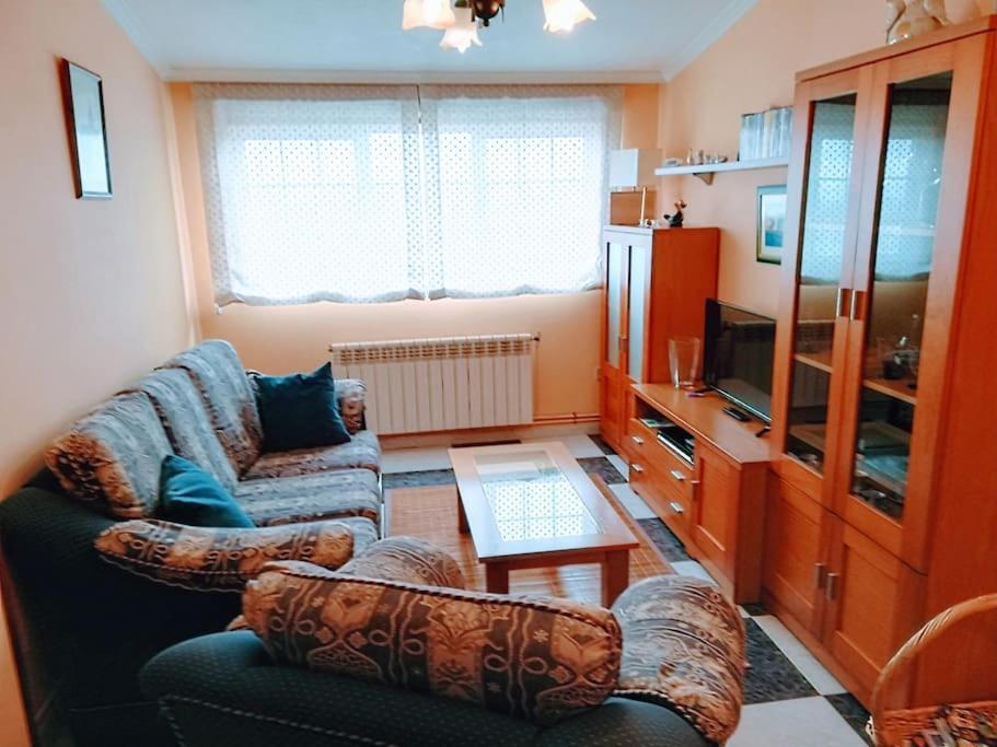 Apartamento En Las Afueras Рибадео Екстериор снимка